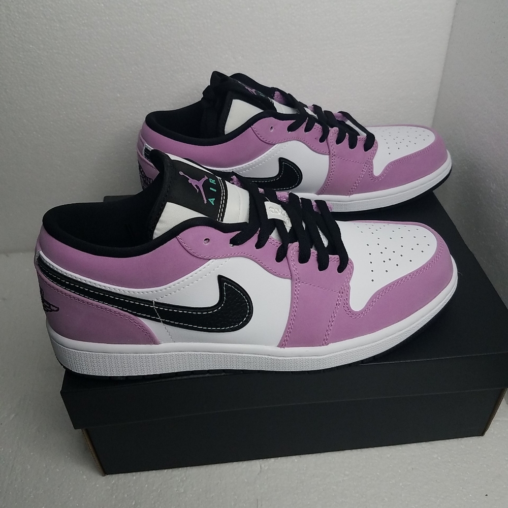 Air Jordan 1 Low Retro. New. Sz 9.5
